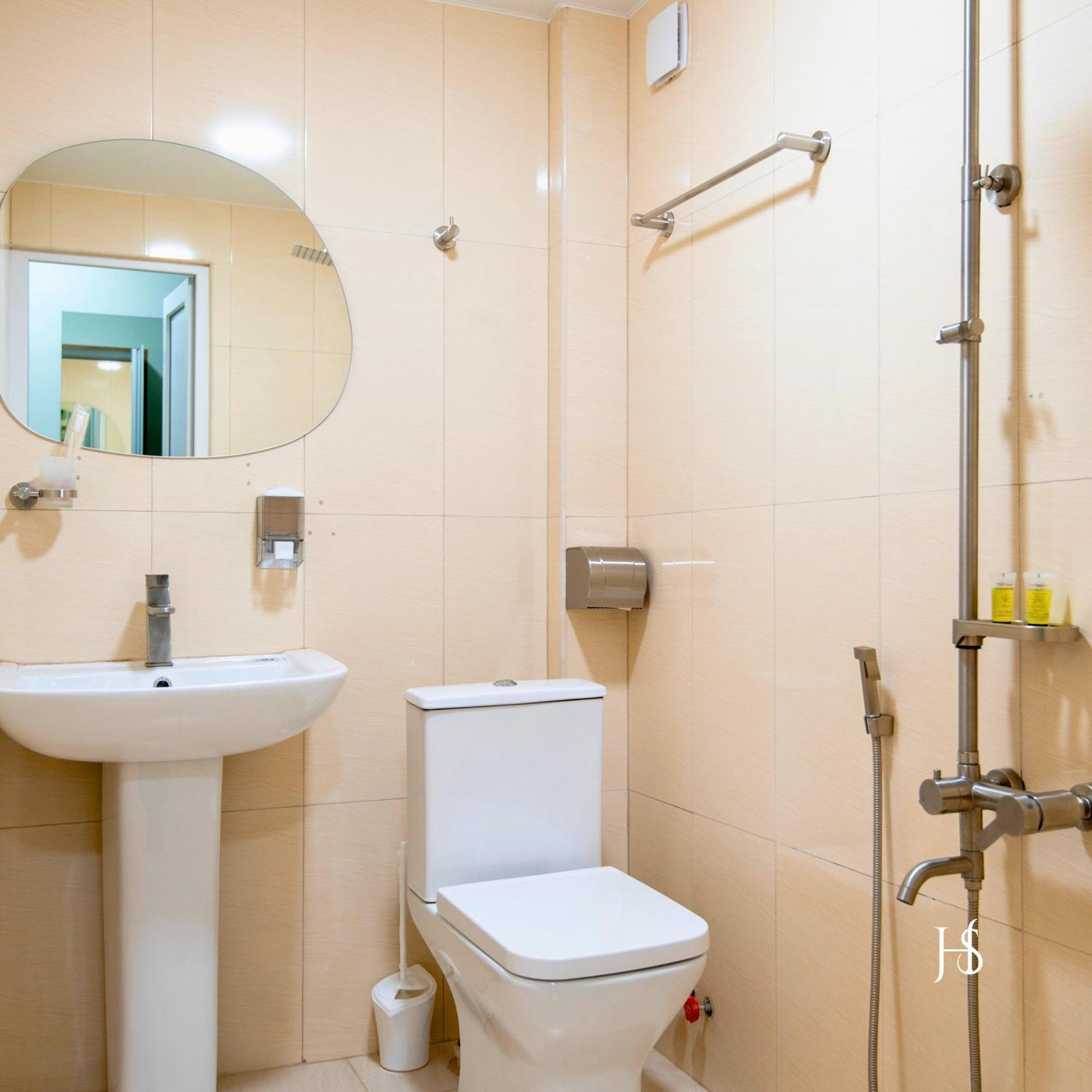 Hotel Serenity Tbiliszi Kültér fotó